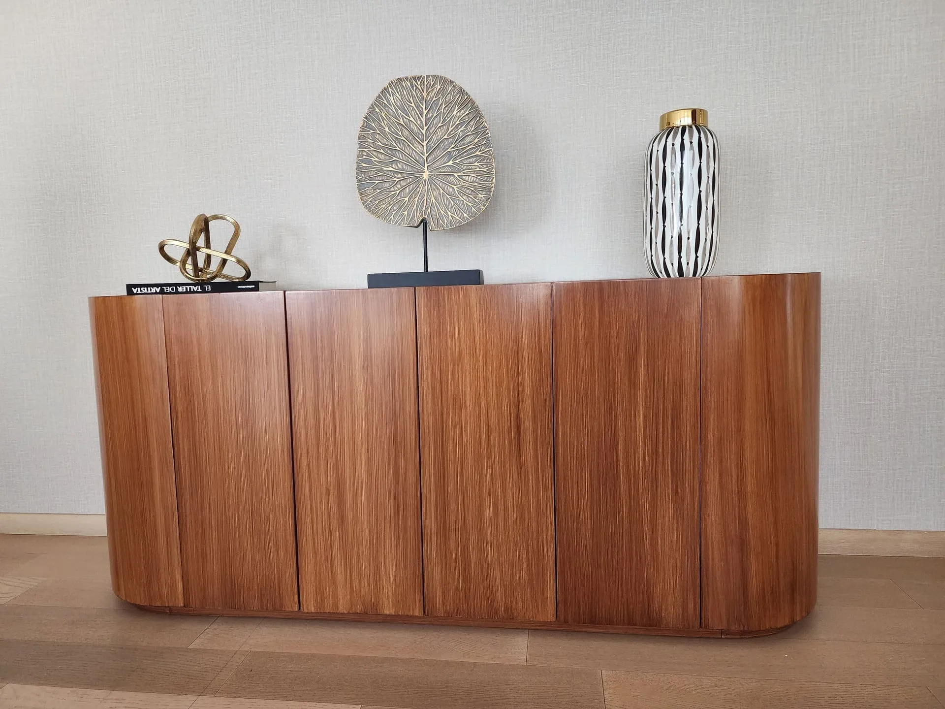 Credenza 2